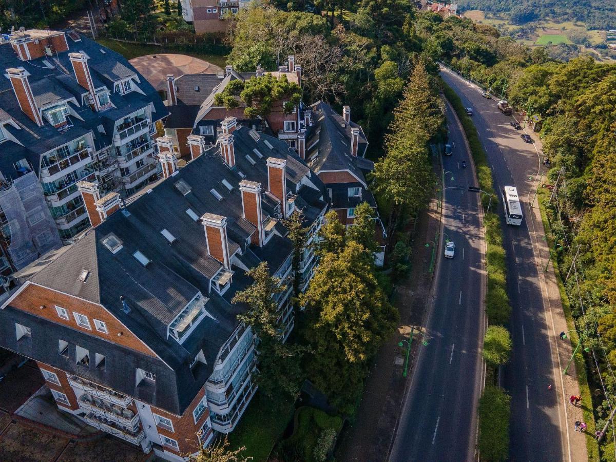Home Gramado- 400 Metros Da Rua Coberta Bagian luar foto